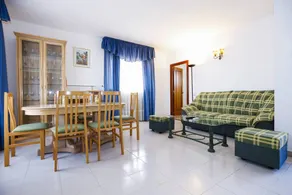 Flat with pool, barbeque & terrace - Image 4