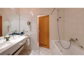 Appartamento accogliente e familiare con idromassaggio, sauna e giardino - Image 5