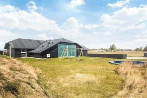 Family-oriented lovely holiday home with hot tub, terrace & pool | Pets are welcome - Image 4