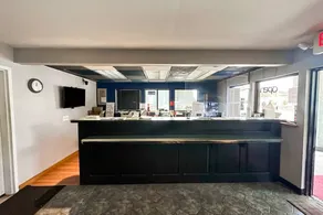 Flat with pool - Image 5