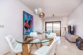 Apartamento con jacuzzi, terraza y piscina - Image 5