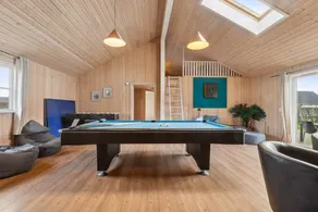 House with jacuzzi, pool & terrace - Image 3