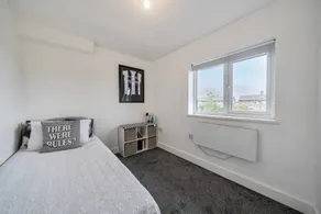 Children-friendly holiday apartment with garden - Image 4