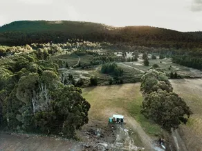 Lovely Tiny House Perfect for Outdoor and Water Activities with Firepit and Barbecue in Tasmania, Australia - Image 2
