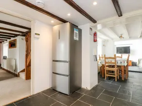 Children-friendly wonderful cottage with garden - Image 5