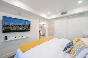 Holiday apartment with private pool - Image 2