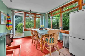 Cottage with garden & terrace - Image 4