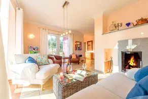 Fully equipped beautiful holiday home with sauna & terrace | Lake view - Image 2