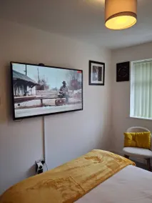 Nice dedicated room - Image 2