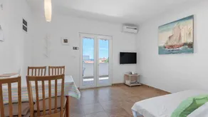 Appartement avec terrasse et barbecue - Image 2