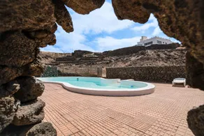 Vacation Apartment 'Playa Marina Eco Bungalow Arrieta' with Sea View, Private Terrace and Wi-Fi - Image 4