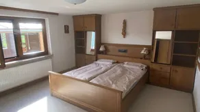 Flat with barbecue & pool - Image 2