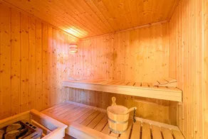 Fully equipped beautiful holiday home with sauna & terrace | Lake view - Image 3
