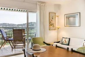 Apartamento vacacional con 3 dormitorios para 4 personas - Image 5