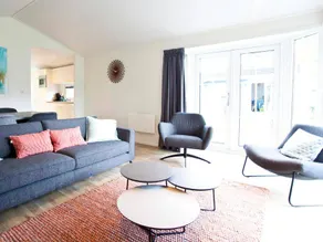 Family-friendly nice chalet with garden, heated pool & terrace | Close to the beach | Pet-friendly - Image 5