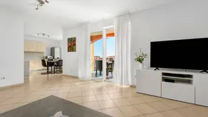 Apartment mit Garten und Pool | Meerblick - Image 3