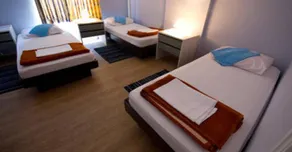 Holiday apartment with terrace & garden - Image 3