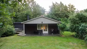 Holiday home with sauna, BBQ & terrace - Image 3