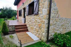 House with garden, terrace & barbeque | Garden view - Image 2