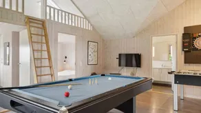 Holiday home with terrace, garden & BBQ - Image 2