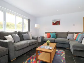 Cottage with garden | Beach view - Image 4