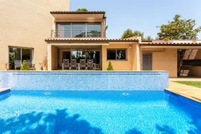 Agréable villa conviviale et familiale avec internet haut débit, barbecue et piscine privée | Vue jardin | Adaptée au travail à distance | Avec animaux bienvenus - Image 2