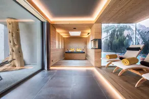 Holiday apartment with garden | Garden view - Image 2