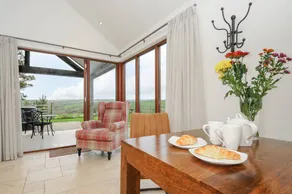 Family-oriented nice cottage with hot tub, garden & barbecue | Beach view | Dogs allowed - Image 5