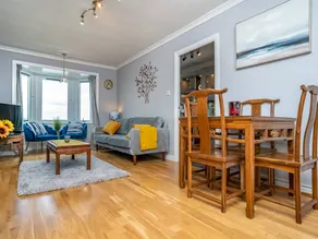 Agréable appartement entièrement équipé | Vue mer - Image 3