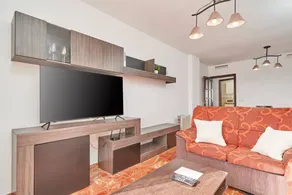 Holiday apartment | City view - Image 3