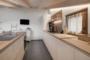 Apartamento vacacional apropiado para familias con jardín, barbacoa y sauna | Vistas al jardín | Perfecto para el trabajo en remoto | Acepta mascotas - Image 3
