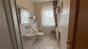 Familienfreundliche wunderschöne Ferienwohnung mit Garten, Terrasse und Pool | Gartenblick | Ideal für Homeoffice - Image 4