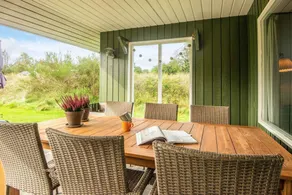 Holiday home with terrace & barbeque - Image 2