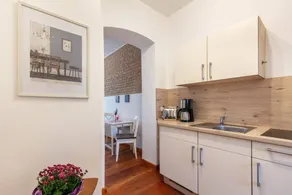 Appartamento con giardino, terrazza e griglia | Vista sulla città | Perfetto per il lavoro da remoto - Image 5