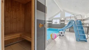 Casa con barbecue, idromassaggio e giardino - Image 3