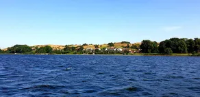 Voll ausgestattetes Ferienhaus mit Garten, Sauna und Grill | Wasserblick | Haustiere sind willkommen - Image 2