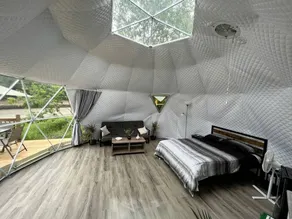 Incredible Deluxe Dome with Private Deck, BBQ and River Views in Canada - Image 5