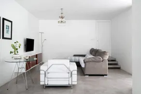 Maison avec terrasse et piscine - Image 4