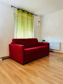 Holiday home with terrace - Image 4