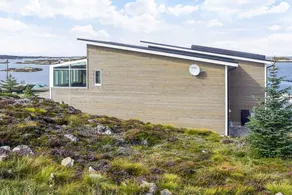House with garden & terrace | Water view - Image 4