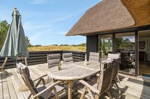 Family-oriented nice holiday home with terrace | Pets are welcome - Image 2