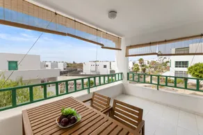 Holiday apartment with pool & terrace - Image 2