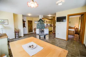 Apartment with terrace, garden & BBQ | Mountain view - Image 4