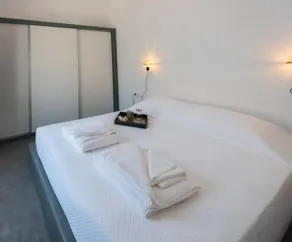 Holiday apartment with private pool, garden & fast internet | Garden view - Image 5