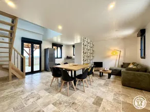 Cottage with garden, pool & barbeque - Image 3