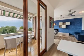 Apartment 'Casa Tuly ' with Lake View, Private Terrace and Wi-Fi - Image 4