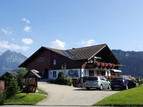 Ferienwohnung mit Grill, Sauna und Terrasse | Bergblick - Image 4