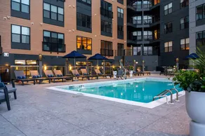 Holiday apartment with pool & garden - Image 3