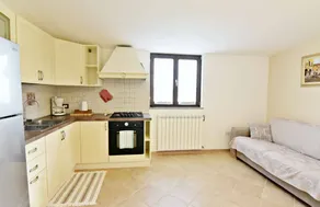 Flat with terrace - Image 3