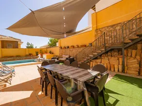 Fully equipped big house with BBQ, garden & terrace - Image 2